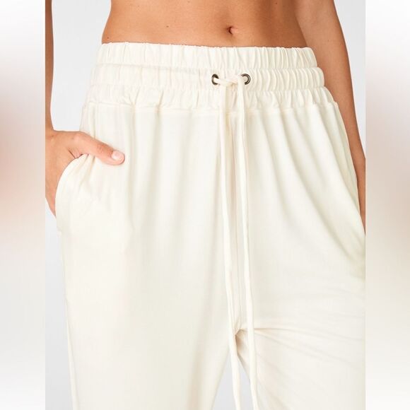 Fabletics Blaine Jogger II Tusk XXS NWT and in packaging - Picture 2 of 6